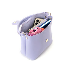 Load image into Gallery viewer, WENDY BUCKET BAG BLACK
